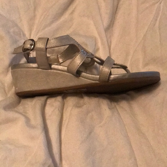 $20 - Picture 3 of 4